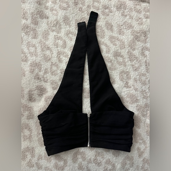 Oh Polly halter crop top - Picture 2 of 3